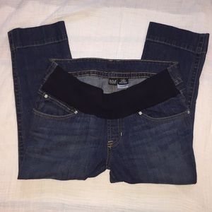 a.n.a maternity capris. Women’s size small